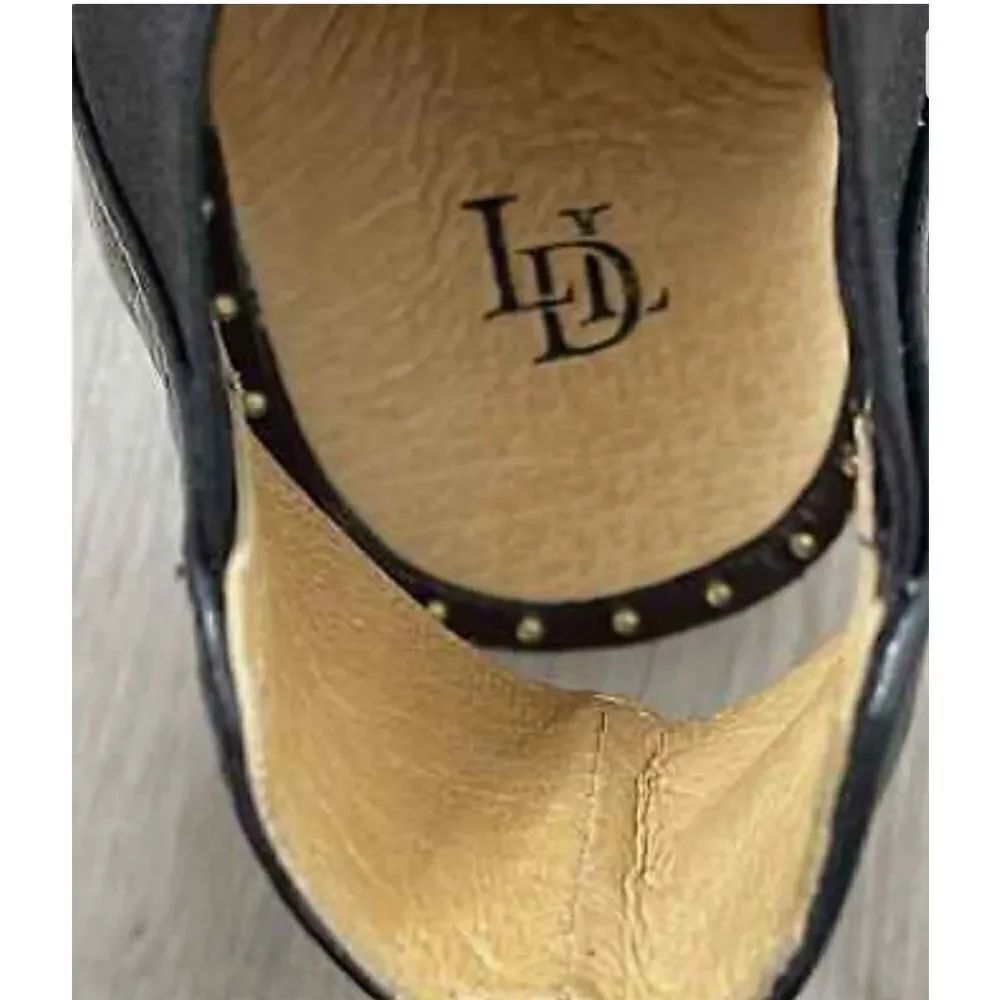 Luxe De Leon